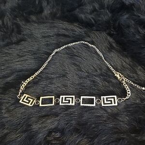 Elegant Silver Geometric Necklace